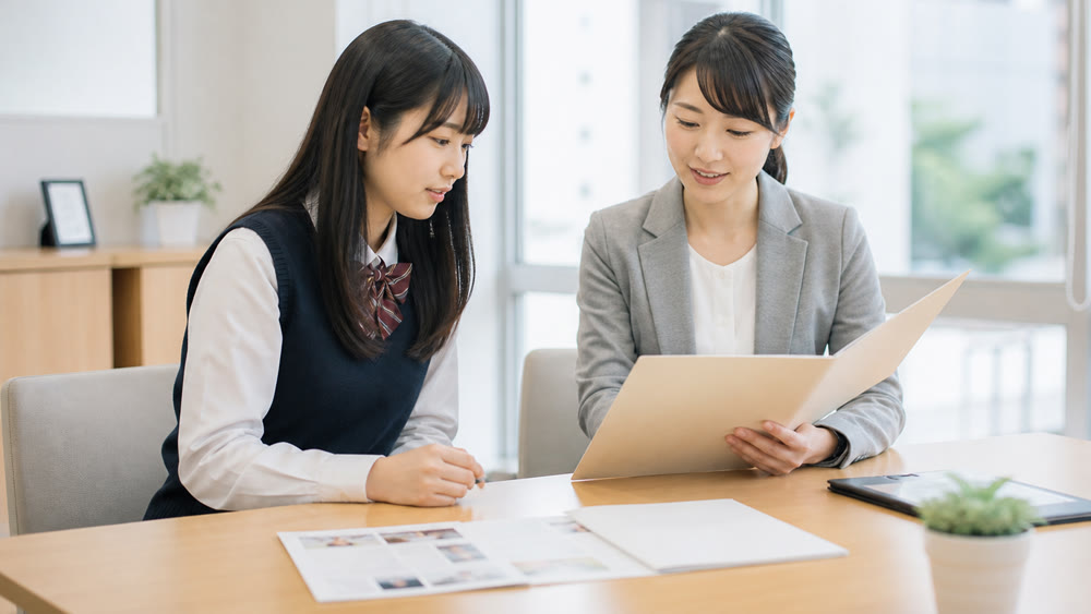 ESPエンタテインメント東京の認可校としての位置づけを確認する進路相談