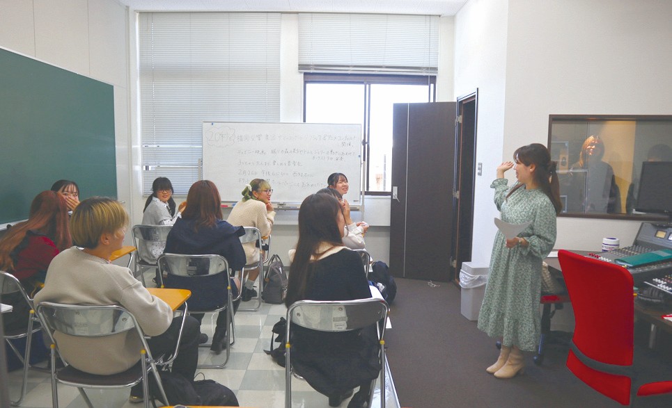 西日本短期大学メディア・プロモーション学科の授業風景